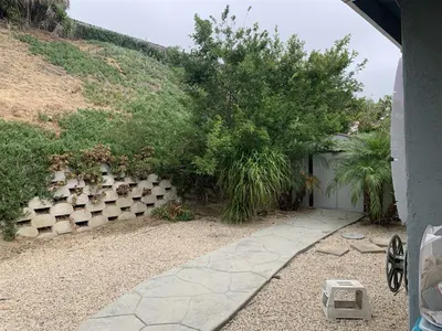 Photo 2 of 9 of Monica 610 House